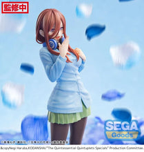 Load image into Gallery viewer, PRE-ORDER Miku Nakano Luminasta Figure The Quintessential Quintuplets Specials
