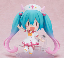 Load image into Gallery viewer, PRE-ORDER Nendoroid Hatsune Miku: M@GICAL☆CURE! LOVE ♥ SHOT! Character Vocal Series 01: Hatsune Miku
