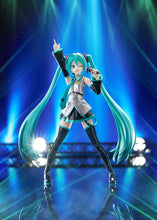 Load image into Gallery viewer, PRE-ORDER PLAMATEA Hatsune Miku Character Vocal Series 01: Hatsune Miku
