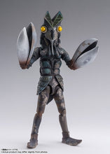 Load image into Gallery viewer, PRE-ORDER S.H.Figuarts Alien Baltan 60th Anniversary Edition Ultraman
