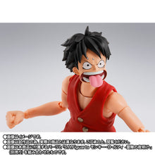 Load image into Gallery viewer, PRE-ORDER S.H.Figuarts Dracule Mihawk Hawk-Eye One Piece
