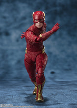 Load image into Gallery viewer, PRE-ORDER S.H.Figuarts Flash (The Flash)
