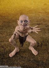 Load image into Gallery viewer, PRE-ORDER S.H.Figuarts Frodo Baggins &amp; Gollum The Lord of the Rings: The Fellowship of the Ring
