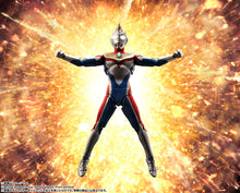 Load image into Gallery viewer, PRE-ORDER S.H.Figuarts Shinkocchou Ultraman Dyna Flash Type
