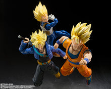 Load image into Gallery viewer, PRE-ORDER S.H.Figuarts Super Saiyan Vegeta Dangerous Pride (repeat) Dragon Ball Z
