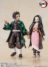 Load image into Gallery viewer, PRE-ORDER S.H.Figuarts Tanjiro Kamado Demon Slayer: Kimetsu no Yaiba (re-offer)
