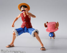 Load image into Gallery viewer, PRE-ORDER S.H.Figuarts Tony Tony Chopper Drum Island Ver. (repeat) One Piece
