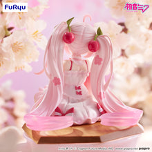 Load image into Gallery viewer, PRE-ORDER Sakura Miku 2025 Wink ver. Noodle Stopper Figure
