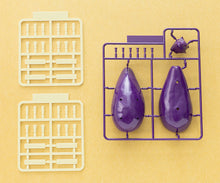 Load image into Gallery viewer, PRE-ORDER Shoryo Uma Plastic Model Cucumber and Eggplant
