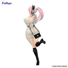 Load image into Gallery viewer, PRE-ORDER Super Sonico Trio-Try-iT Figure Winter Memory ver.
