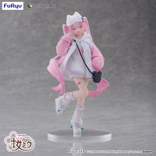 Load image into Gallery viewer, PRE-ORDER TENITOL Hatsune Miku Sakura Miku Cool style [petit]
