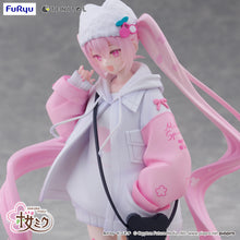 Load image into Gallery viewer, PRE-ORDER TENITOL Hatsune Miku Sakura Miku Cool style [petit]
