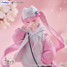 Load image into Gallery viewer, PRE-ORDER TENITOL Hatsune Miku Sakura Miku Cool style [petit]
