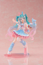 Load image into Gallery viewer, PRE-ORDER [Taito Kuji] Hatune Miku × RODY Newley Written Figure
