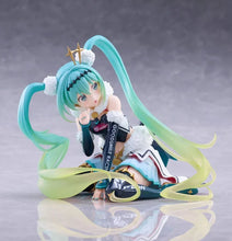 Load image into Gallery viewer, PRE-ORDER [Taito Kuji] Racing Miku Figure 2018Ver. Round 8
