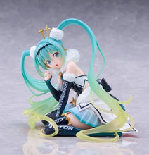 Load image into Gallery viewer, PRE-ORDER [Taito Kuji] Racing Miku Figure 2018Ver. Round 8
