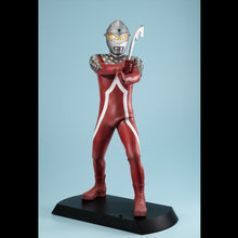 Load image into Gallery viewer, PRE-ORDER Ultimate Article Ultra Seven Battle Image Color Edition
