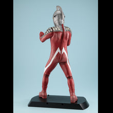 Load image into Gallery viewer, PRE-ORDER Ultimate Article Ultra Seven Battle Image Color Edition
