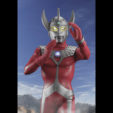 Load image into Gallery viewer, PRE-ORDER Ultimate Article Ultraman Taro
