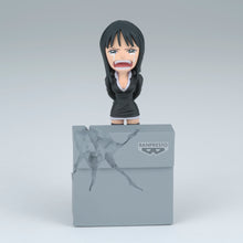 Load image into Gallery viewer, PRE-ORDER World Collectable Figure Log Stories Monkey D. Luffy &amp; Nico Robin One Piece
