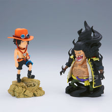 Load image into Gallery viewer, PRE-ORDER World Collectable Figure Log Stories Portgas D. Ace vs. Marshall D. Teach One Piece
