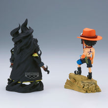 Load image into Gallery viewer, PRE-ORDER World Collectable Figure Log Stories Portgas D. Ace vs. Marshall D. Teach One Piece
