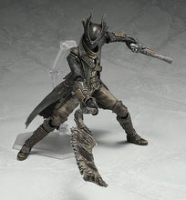 Load image into Gallery viewer, PRE-ORDER figma Hunter: The Old Hunters Edition (re-run) Bloodborne

