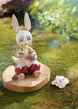 Load image into Gallery viewer, PRE-ORDER figma Nanachi Made in Abyss: The Golden City of the Scorching Sun
