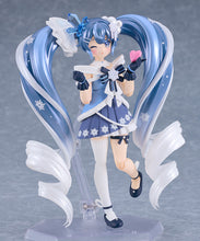 Load image into Gallery viewer, PRE-ORDER figma Snow Miku: Crystal Snow ver. Character Vocal Series 01: Hatsune Miku
