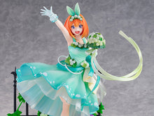 Load image into Gallery viewer, PRE-ORDER 1/7 Scale Yotsuba Nakano (Floral Dress Ver.) The Quintessential Quintuplets Shibuya Scramble Figure
