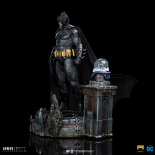 Load image into Gallery viewer, PRE-ORDER 1/10 Art Scale Batman Unleashed Deluxe - DC Comics
