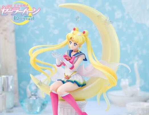 Figuarts Zero Chouette Super Sailor Moon-Bright Moon & Legendary Silver Crystal