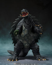 Load image into Gallery viewer, PRE-ORDER Kyoto Decisive Battle Ver. S.H MonsterArts Gamera [1999]
