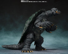 Load image into Gallery viewer, PRE-ORDER Kyoto Decisive Battle Ver. S.H MonsterArts Gamera [1999]
