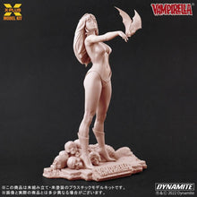 Load image into Gallery viewer, PRE-ORDER 1/8 Jose Gonzales Edition Vampirella 2.0 Model Kit (re-offer)
