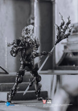 Load image into Gallery viewer, PRE-ORDER Judge Dredd - Exquisite (Black and White Judge)

