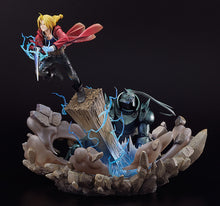 Load image into Gallery viewer, PRE-ORDER NON-SCALE Edward Elric &amp; Alphonse Elric Fullmetal Alchemist Brotherhood (Limited Quantity)
