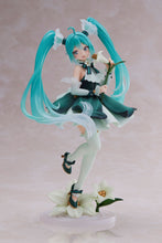 Load image into Gallery viewer, PRE-ORDER Hatsune Miku Scale Figure - Newly Written 39 (Miku)&#39;s Day Anniversary Ver.
