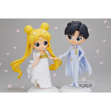 Load image into Gallery viewer, Q Posket Princess Serenity &amp; Prince Endymion Ver B Girls Memories Pretty Guarding Sailor Moon Eternal The Movie
