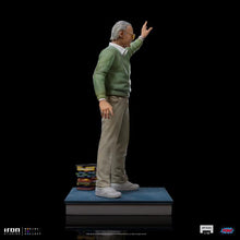 Load image into Gallery viewer, PRE-ORDER 1/10 Art Scale Stan Lee Legendary Years - Pow! Studios
